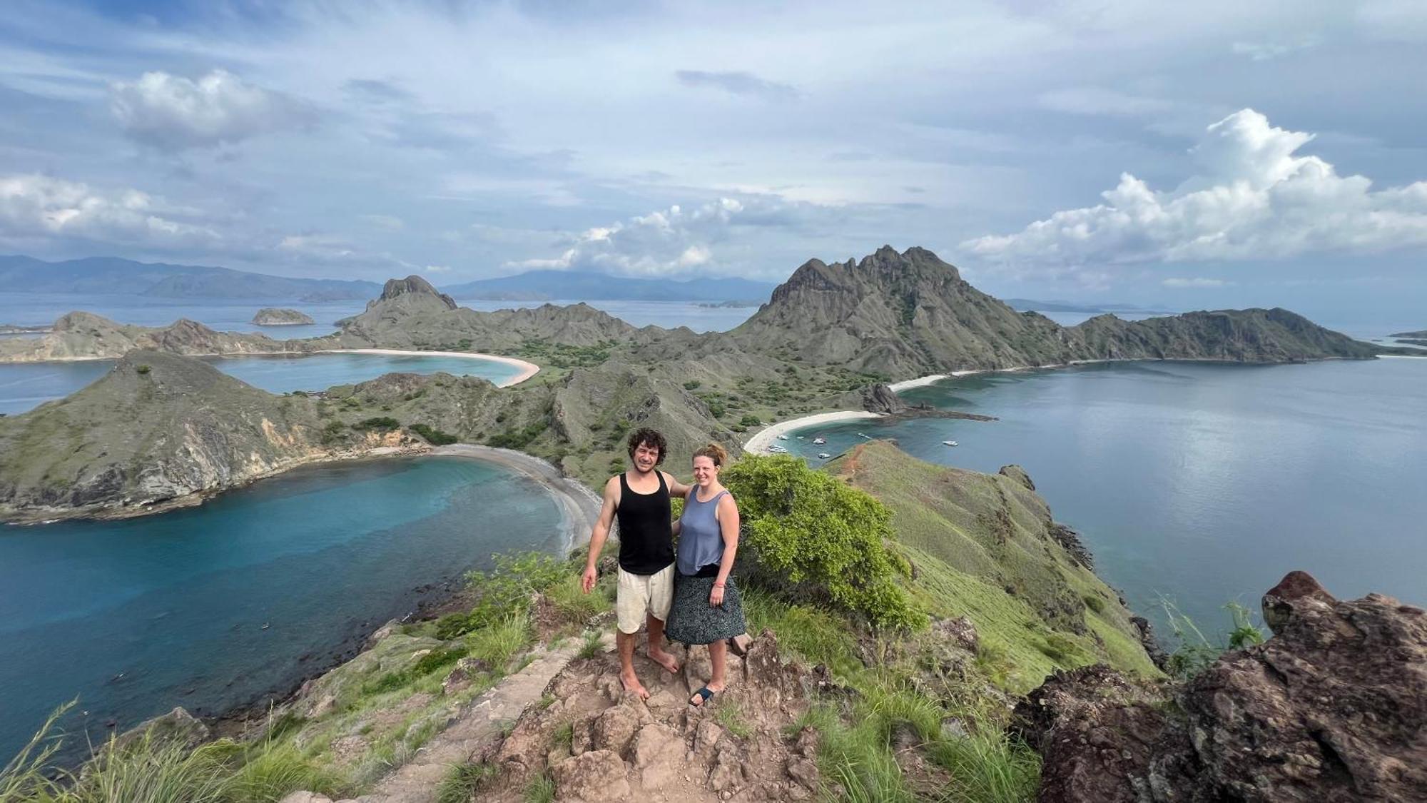Jhuna Komodo Homestay Buitenkant foto