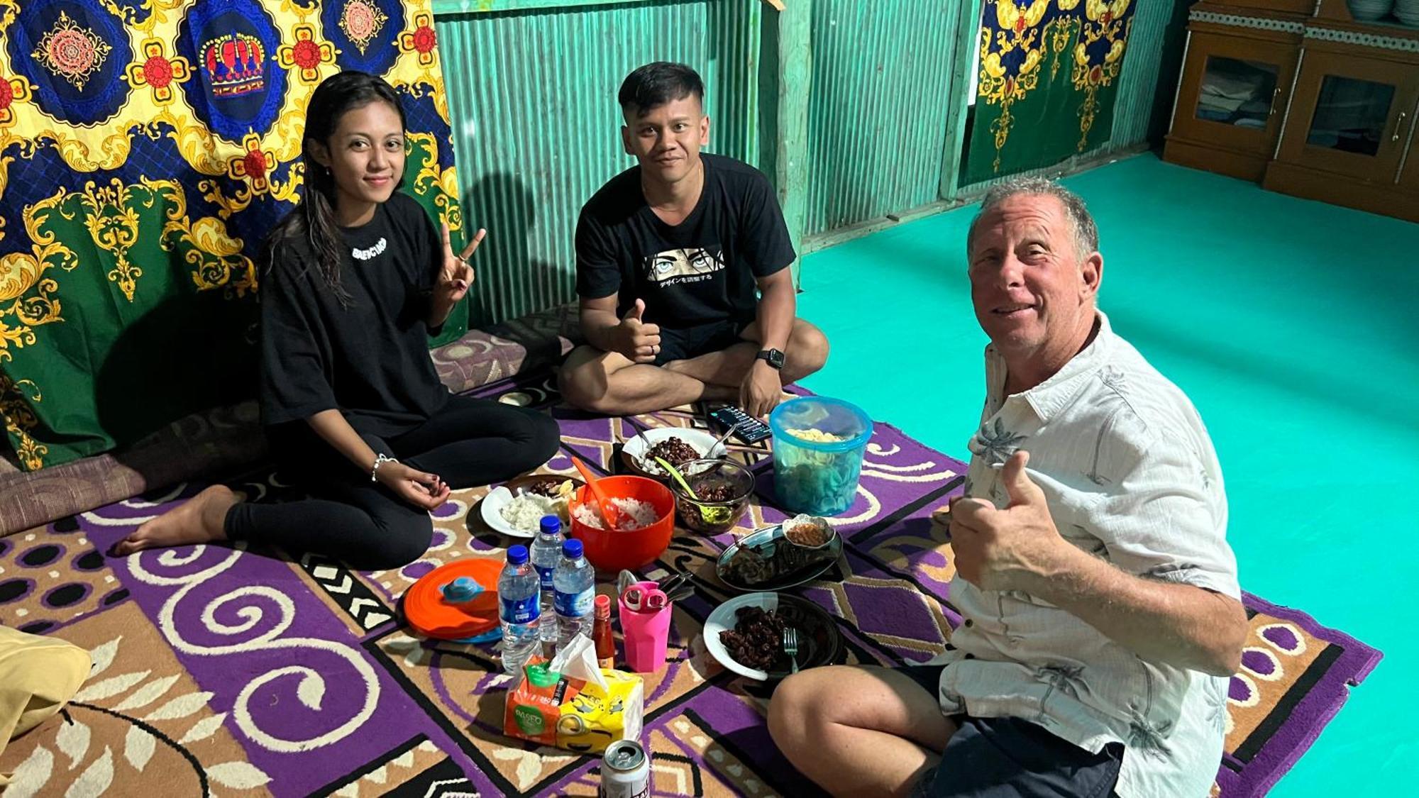 Jhuna Komodo Homestay Buitenkant foto