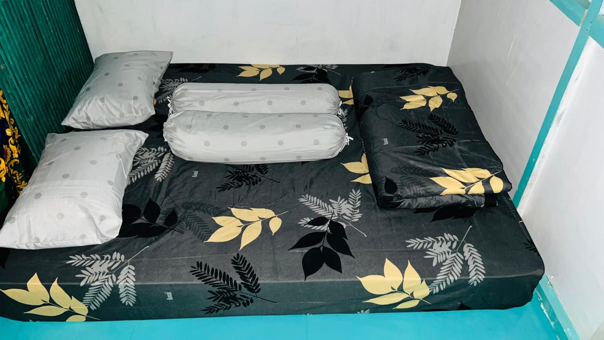 Jhuna Komodo Homestay Buitenkant foto