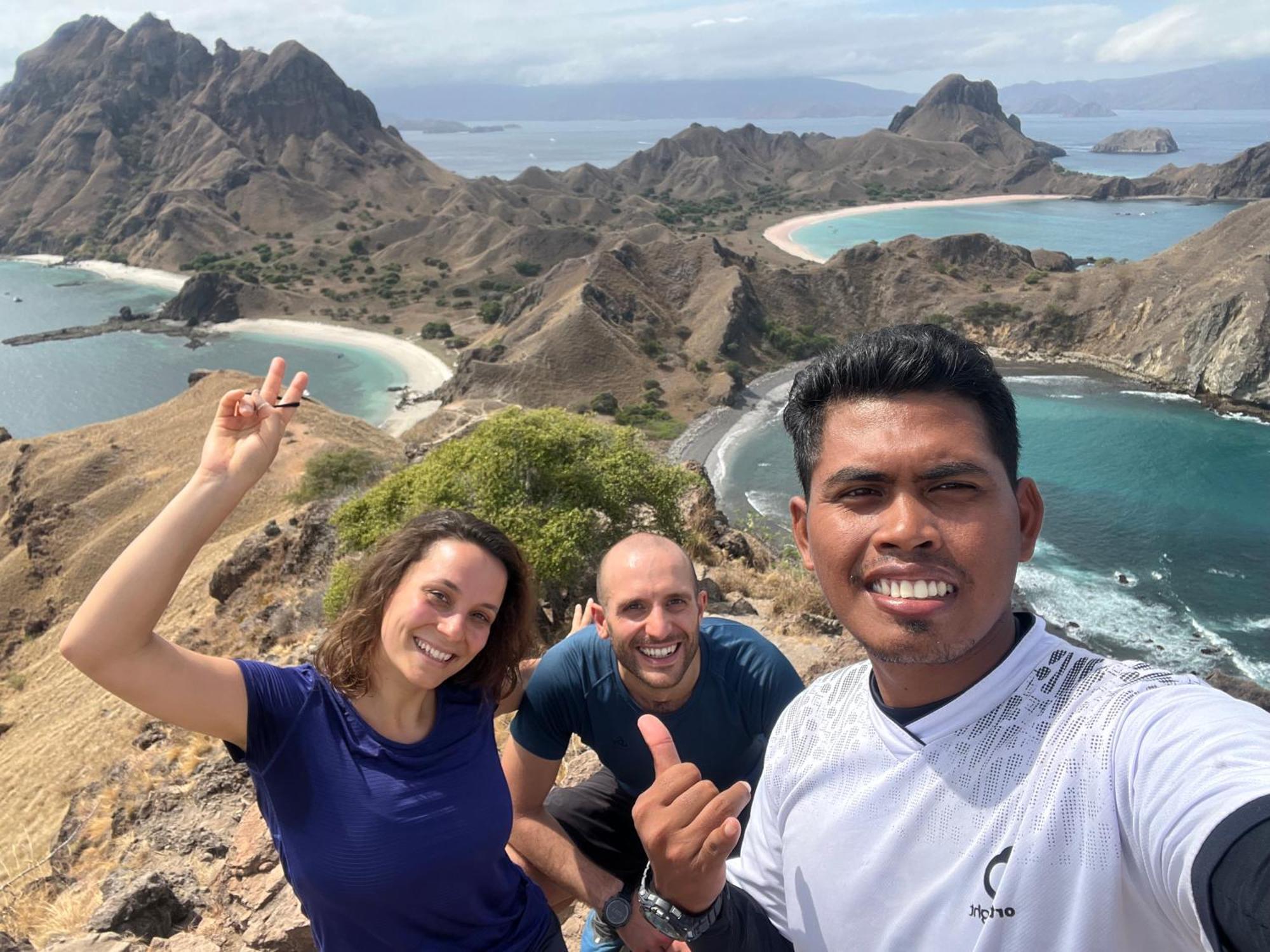 Jhuna Komodo Homestay Buitenkant foto