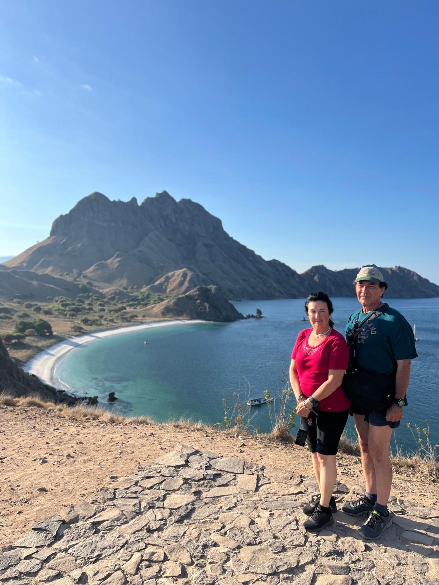 Jhuna Komodo Homestay Buitenkant foto