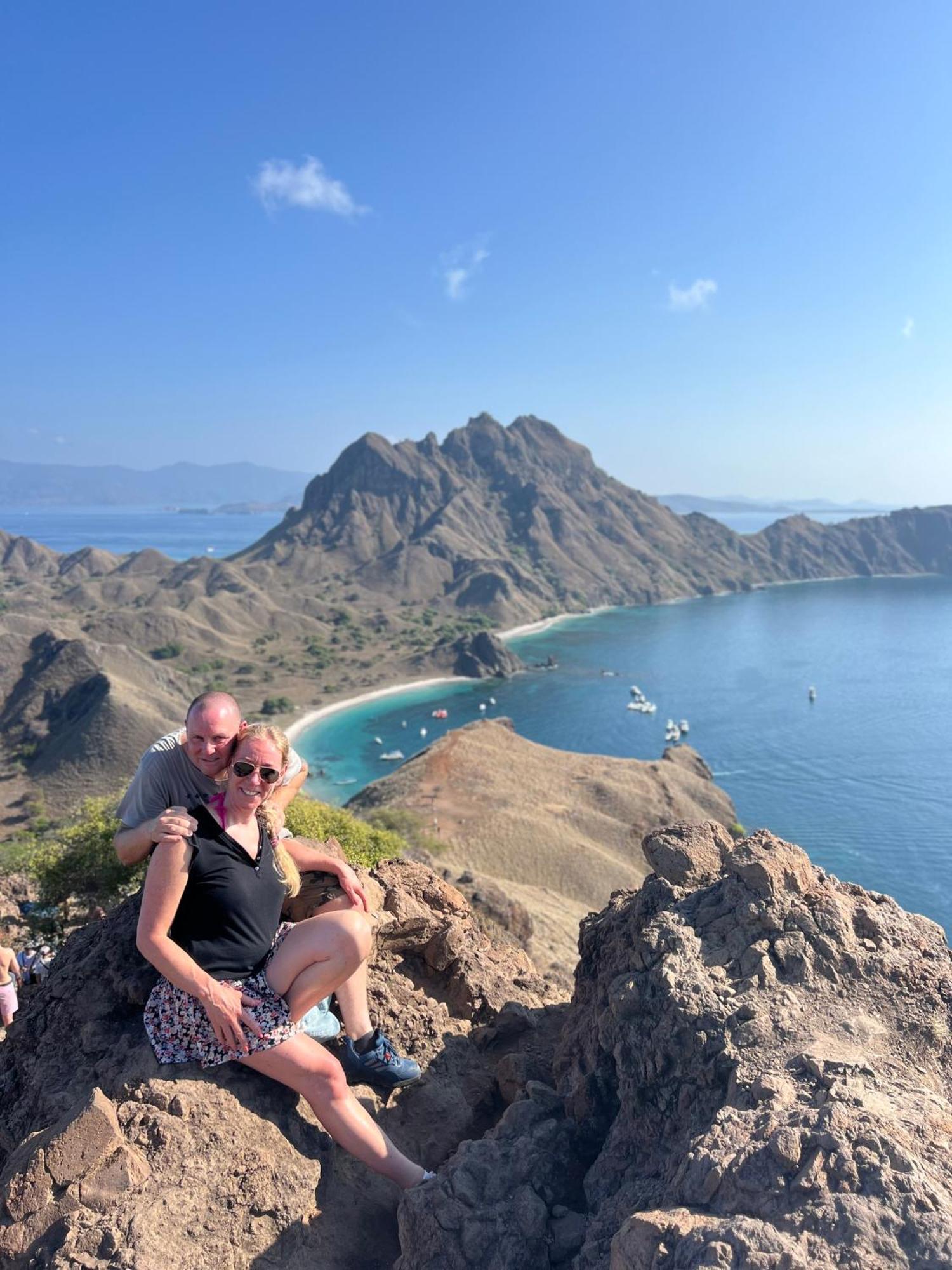 Jhuna Komodo Homestay Buitenkant foto